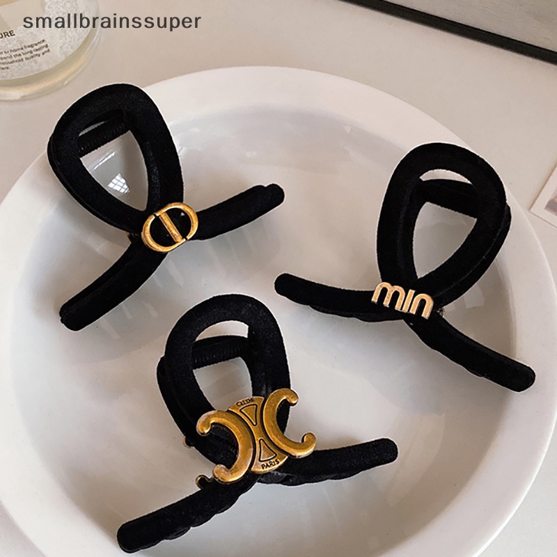 Smallbrainssuper Kẹp Tóc Hình Cá Mập Đen Bằng Nhung Thời Trang Thu Đông Cho Nữ sbs