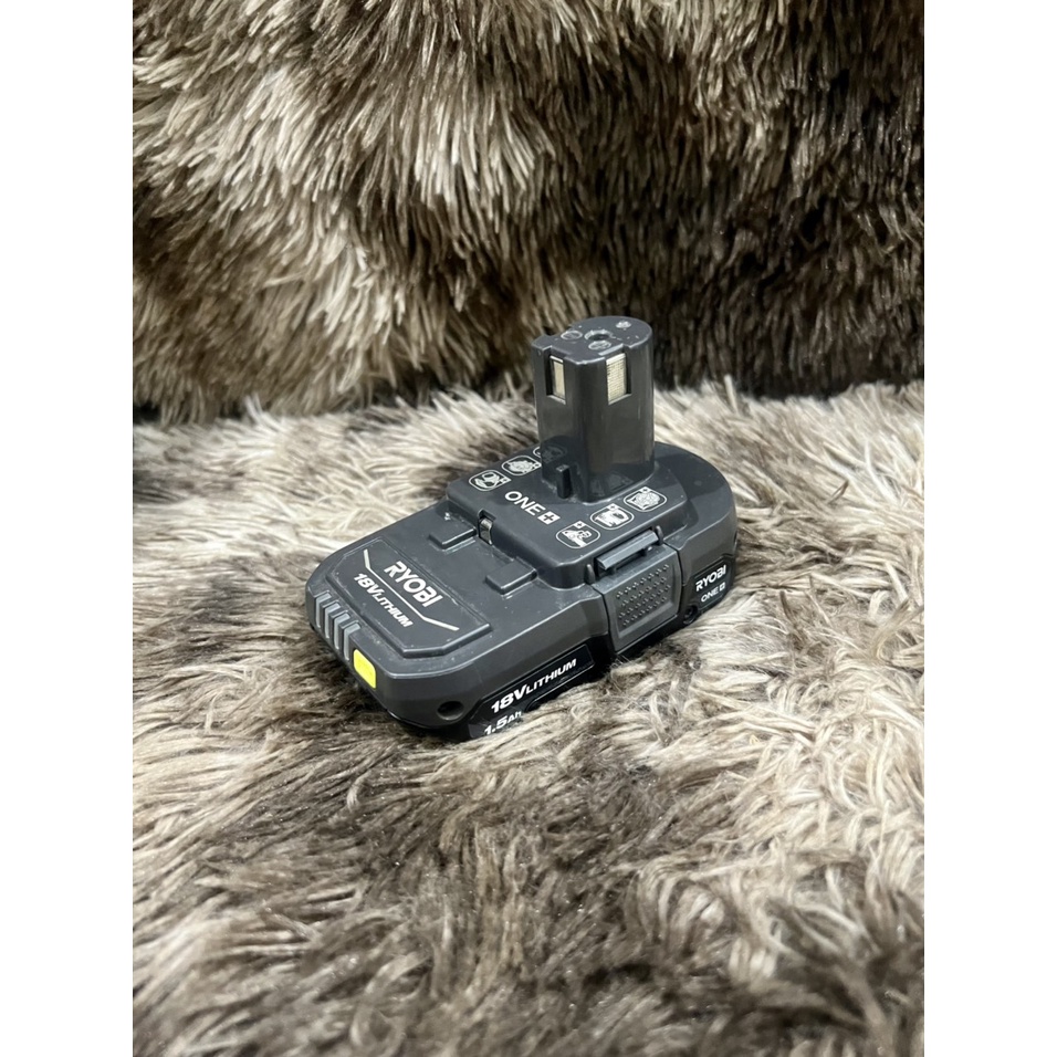 Pin Ryobi ONE + HP 18V có báo pin , like new đẹp.
