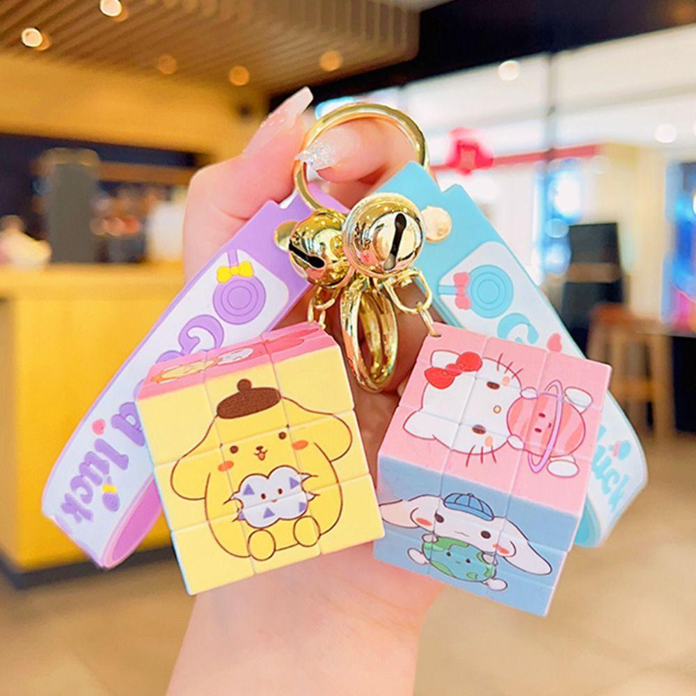 Khối Rubik mini Có Móc Khóa Họa Tiết Hoạt Hình Dễ Thương