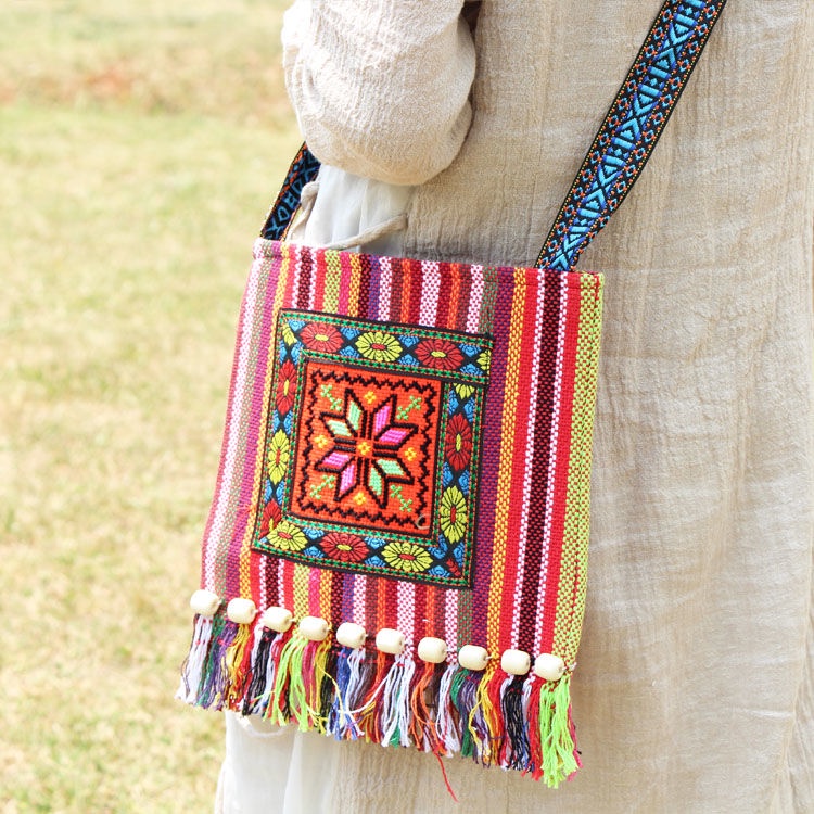 Túi Đeo Chéo Họa Tiết Thêu Phong Cách Dân Tộc Mới 2021