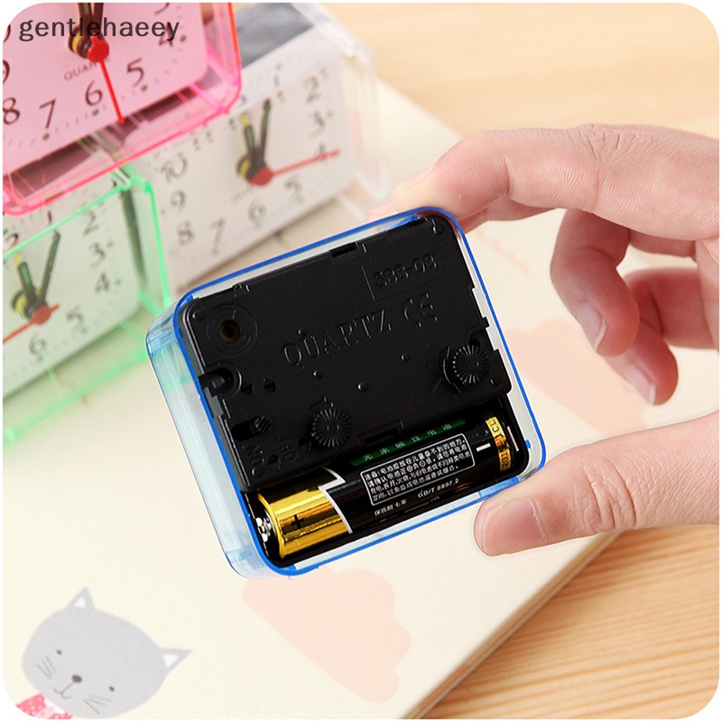 Đồng Hồ Báo Thức Để Bàn Hình Vuông Nhỏ Gọn Dễ Thương