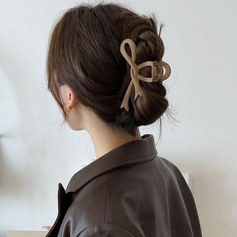 1 Kẹp Tóc Hình Ruy Băng Lớn Bằng acrylic Màu Nhám Cho Nữ
