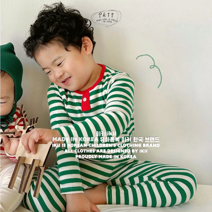 Bộ Đồ Ngủ Pijama Tay Dài In Họa Tiết Giáng Sinh Gồm Áo + Quần Dài Kẻ Sọc Cho Bé 1-3 Tuổi