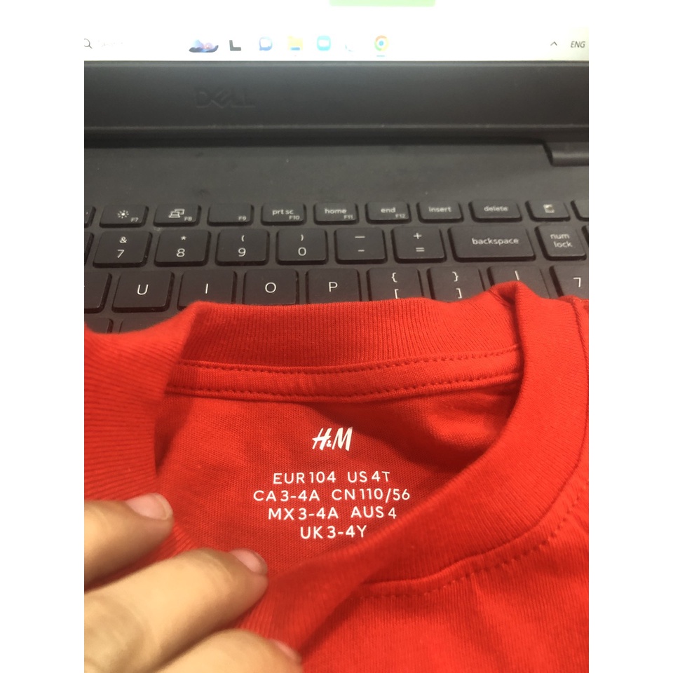 Áo phông noel họa tiết kết cườm