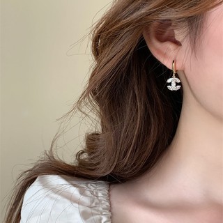 Bông Tai Chữ chanel Dát Đá zircon Siêu Nhẹ Thiết Kế Cao Cấp Phong Cách Mới Cho Nữ haobing boutiqu