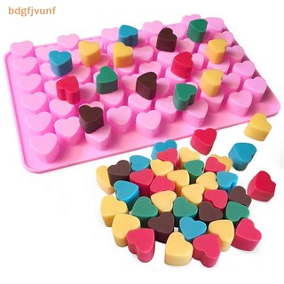 Khuôn silicon làm bánh donut 55 lỗ hình trái tim diy