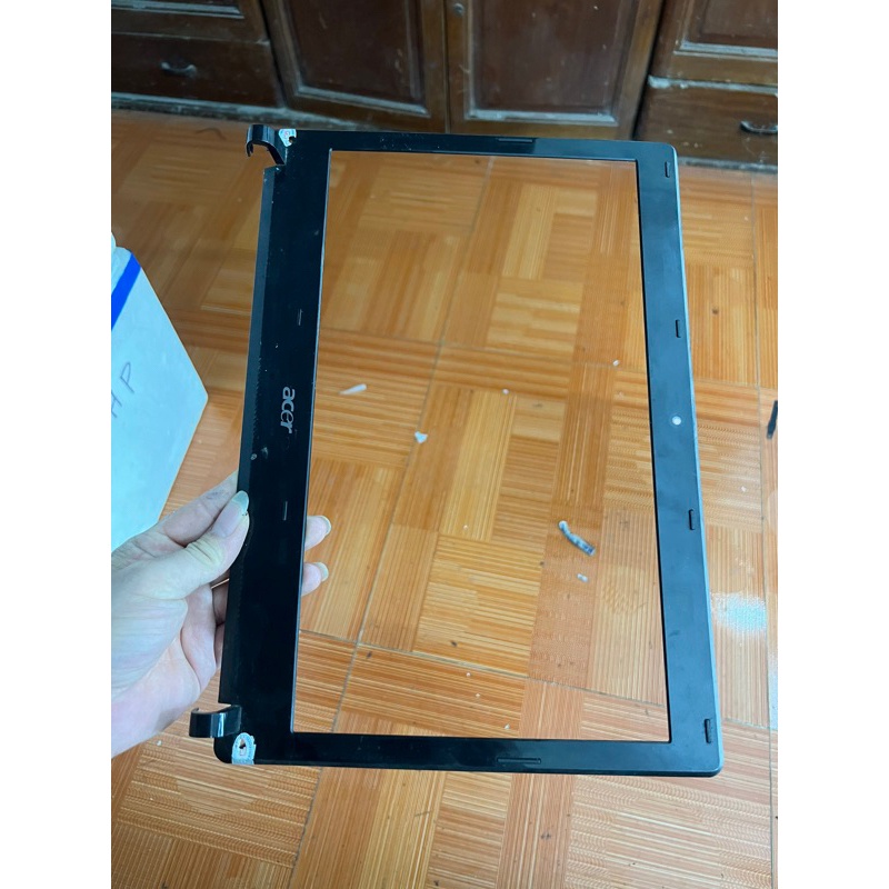 THAY VỎ LAPTOP ACER 4739 CŨ CÒN KHÁ ĐẸP