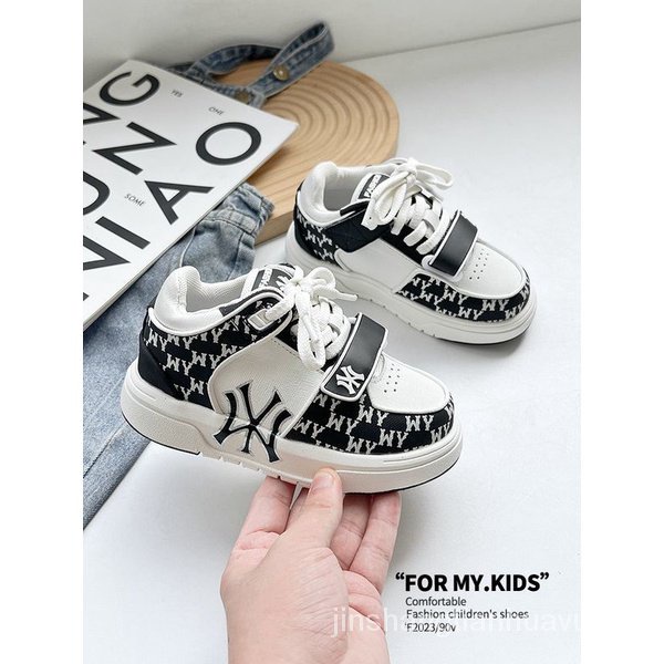 Giày Thể Thao Khóa Dán Chống Trượt Thời Trang Năng Động Dành Cho Trẻ