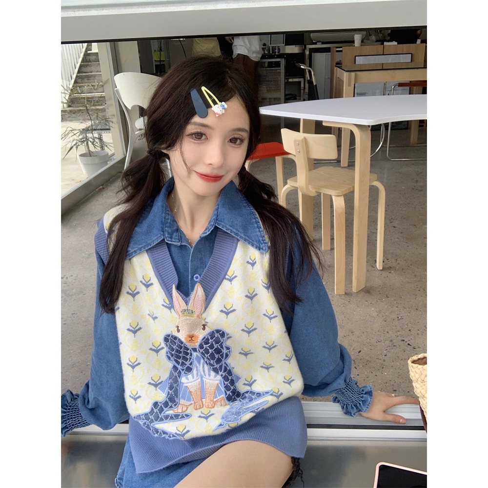 Hoạt Hình Áo Dệt Kim Sát Nách Cổ Chữ v In Hình Thỏ Dễ Thương Cho Nữ