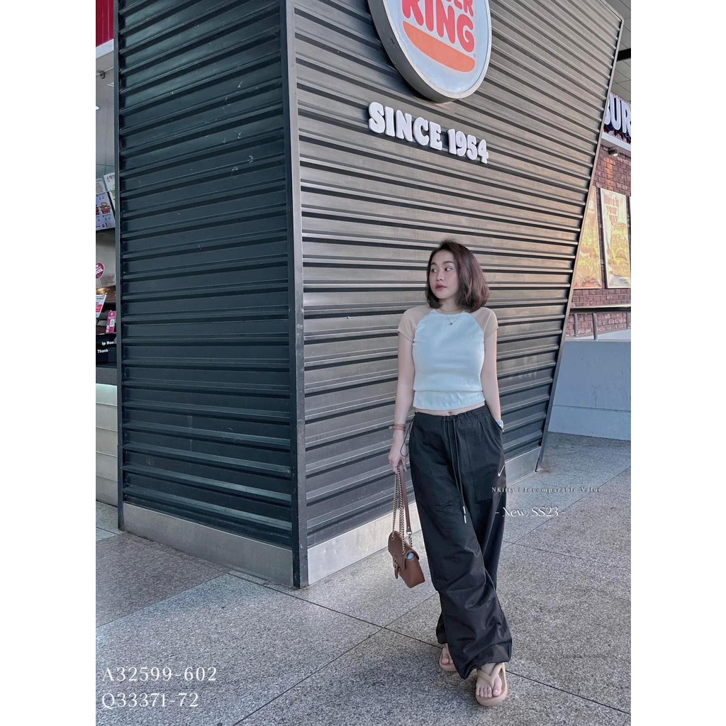 Quần suông kaki ni.ke dù