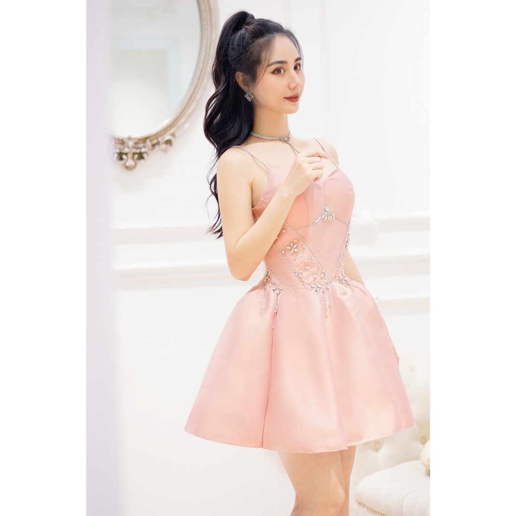 Set đầm xòe tiểu thư 2 chi tiết gồm áo choàng phối váy hai dây chân váy xếp ly phồng họa tiết đá tỉ mỉ hàng thiết kế so