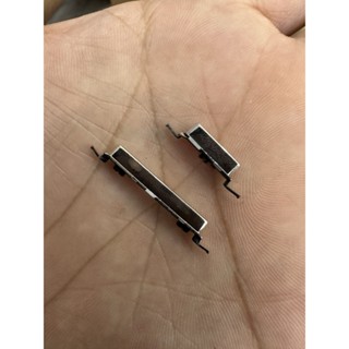 nút nhựa mở nguồn sam sung j700/j500-trắng