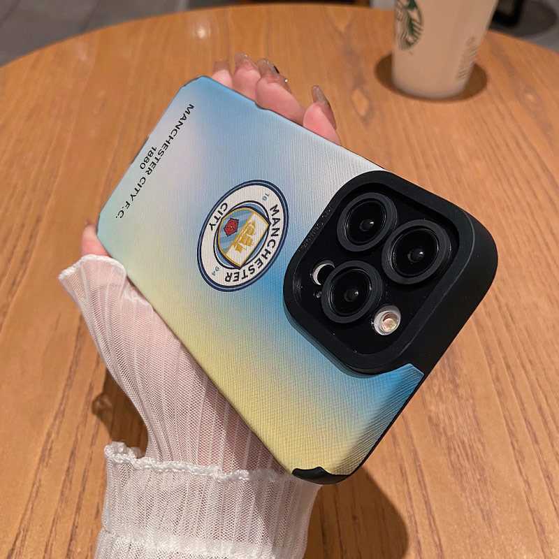 Mới Ốp Điện Thoại Màu gradient In logo Đội Bóng manchester city Độc Đáo Chống Rơi Cho iphone13promax / 11 / 12promax 13pro 14promax