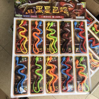 Vỉ 20 con rắn giả đủ màu