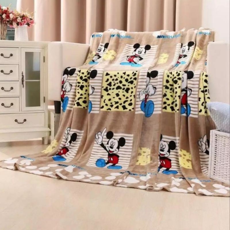 Chăn tuyết nhung siêu mềm và êm mát size 1m6x2m