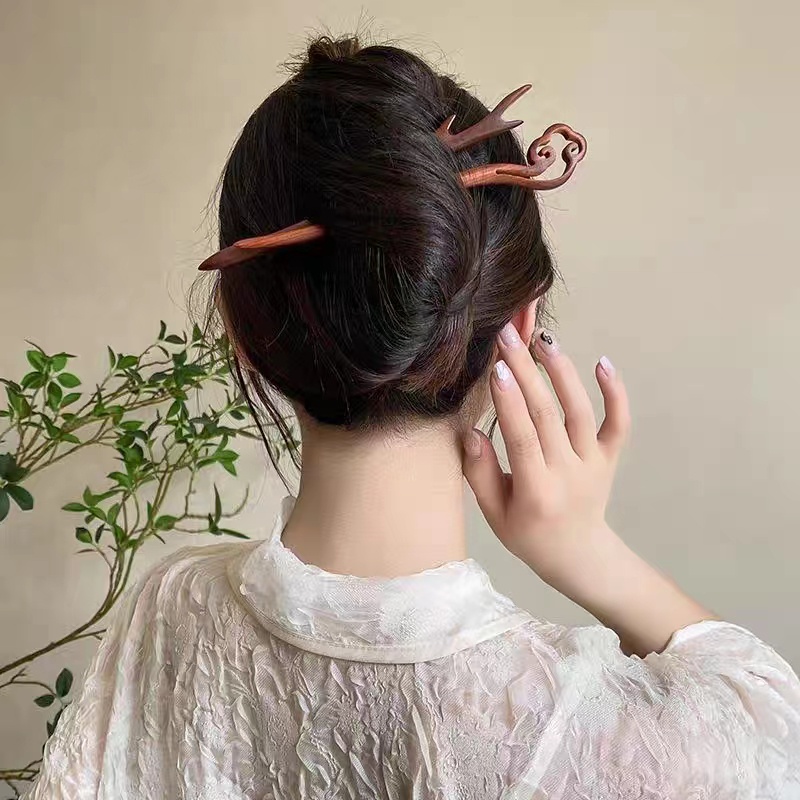 Trâm Cài Tóc Bằng Gỗ Mun Đào Tối Giản