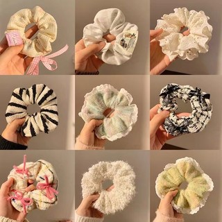 1 dây cột tóc bằng len phối ren mềm mại nhiều màu sắc