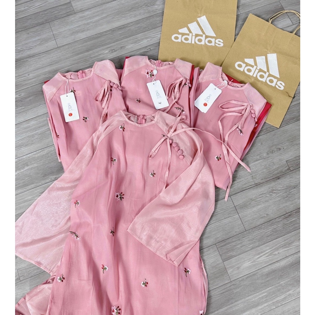 S38 - SET ÁO DÀI NỮ HỒNG CÚC VAI THÊU HOA