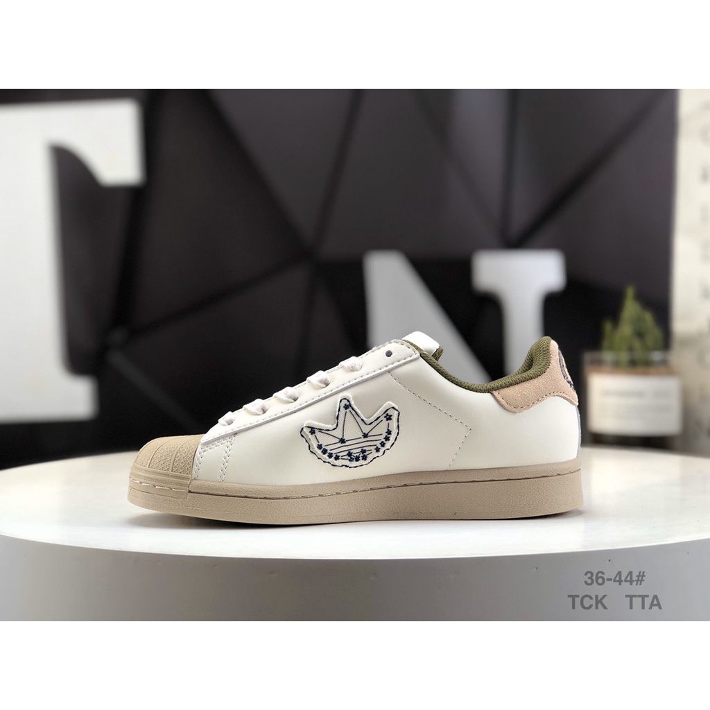 Giày Thể Thao adidas ig3852 36-44 Thiết Kế Giản Dị