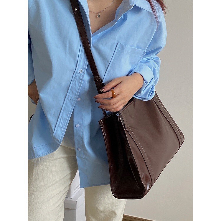 Túi tote đeo vai nữ da mềm hai màu mã mới t164 TIEMGIAYYEN3