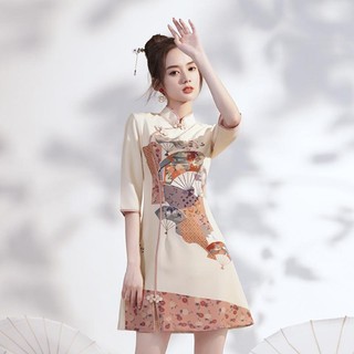 Sườn Xám Cách Tân Dáng Ngắn Xẻ Tà Quyến Rũ Thời Trang Phong Cách Retro Trung Hoa