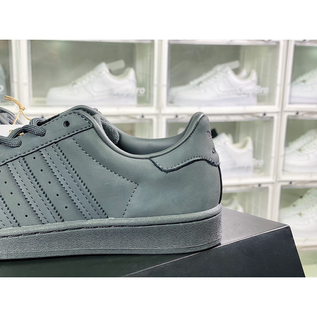 Giày Thể Thao adidas superstar gz4830 Chất Liệu Sợi carbon Màu Đen Chống Mòn Thoải Mái Cho Nam Và Nữ