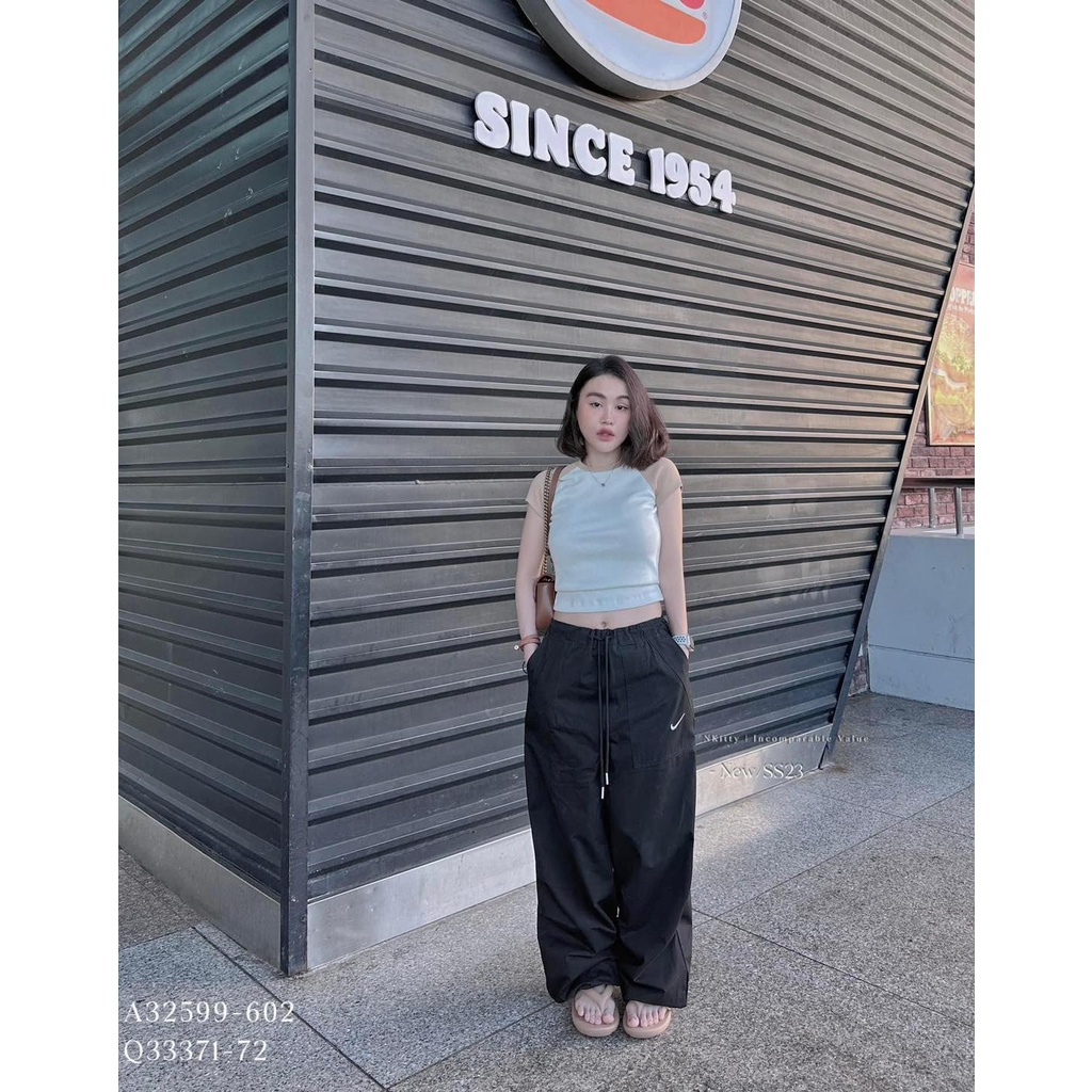 Quần suông kaki ni.ke dù