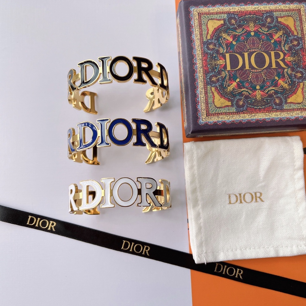 Vòng Đeo Tay dior Bằng Thép Titan Chống Nước Không Gỉ Họa Tiết Chữ cd Rỗng Đơn Giản