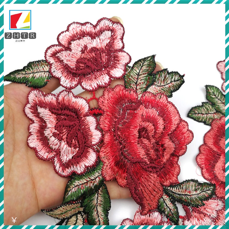 Bộ 4 Chiếc tairanzh Thêu Hoa