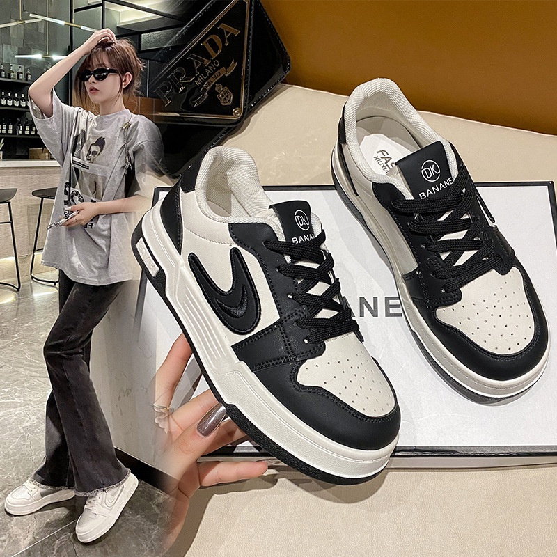 One more shoes⭐Giày Thể Thao Đế Dày Siêu Nhẹ Phong Cách hong kong Cổ Điển Thời Trang Xuân Thu Cho Nữ