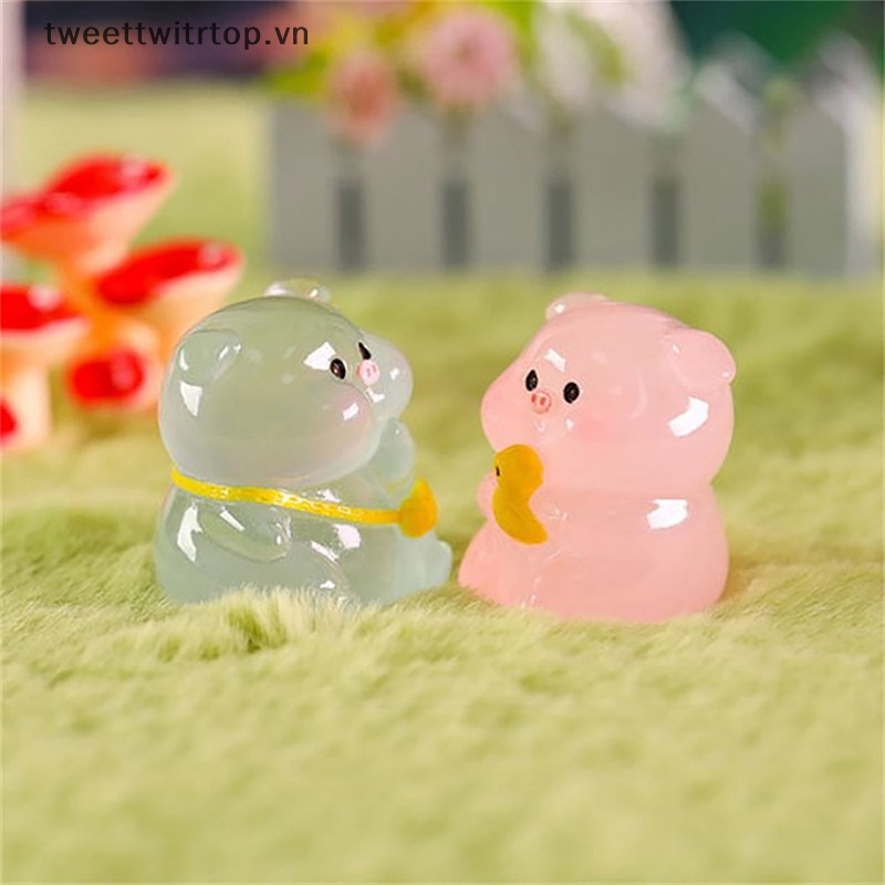 Tritop 1 Đồ trang trí Chú Heo Mặc Áo Mưa Dạ Quang Trang Trí Tiểu Cảnh / Nhà Búp Bê vn