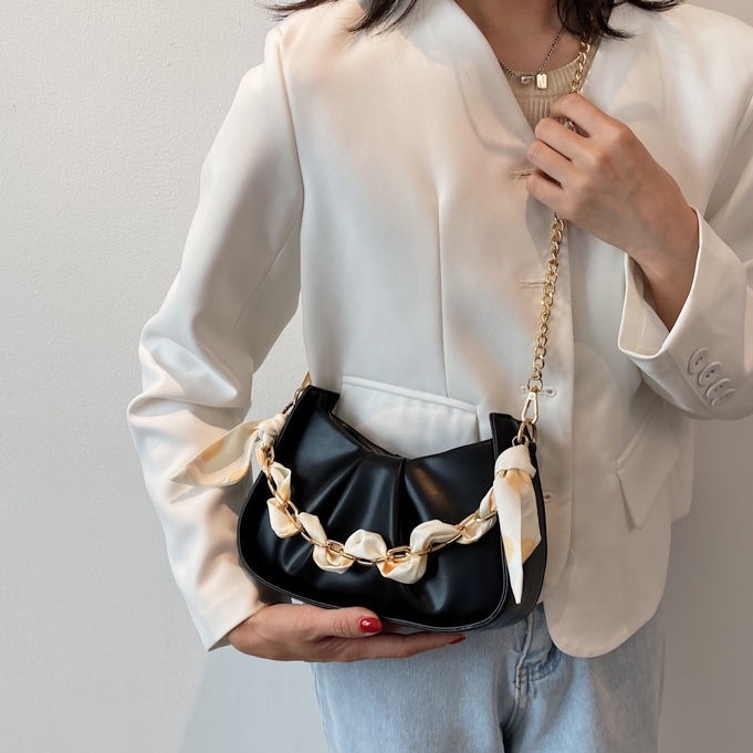 Túi Xách Đeo Vai Hình Đám Mây Cỡ Lớn Phối Dây Xích Thời Trang Hàn Quốc Cho Nữ