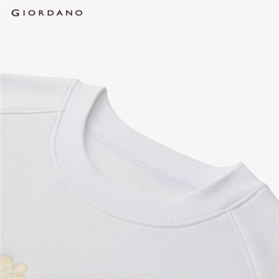 Áo nỉ nữ GIORDANO 05323812 vải lót lông cừu thêu hoa thời trang