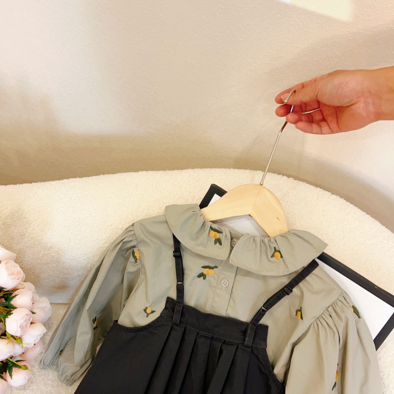 Set Áo Sơ Mi Cổ Búp Bê Kèm Váy Yếm Xinh Xắn Cho Bé Gái