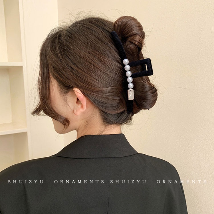 Set 2 Kẹp Tóc Hình Cá Mập Màu Đen Thời Trang Mùa Đông