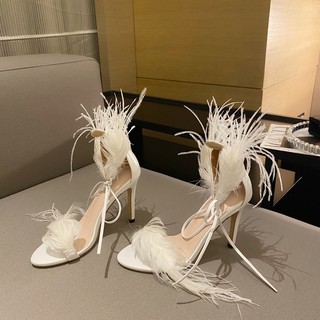 Giày sandal cao gót hở ngón màu trắng phối lông vũ thời trang mùa hè cho nữ