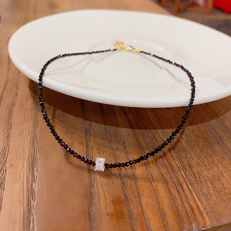 Dây Chuyền Mặt Đá Obsidian Đen Tự Nhiên