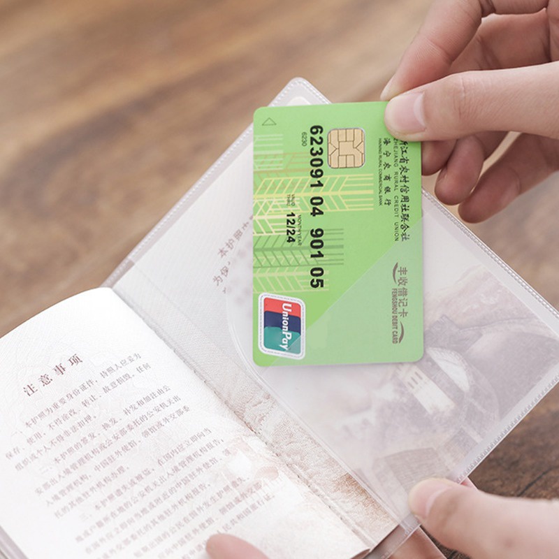 Túi Đựng Thẻ id / Hộ Chiếu Bằng pvc Trong Suốt Chống Nước / Bụi Bẩn Tiện Dụng