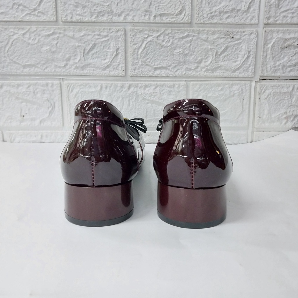 Giày TONIKA da dê phủ bóng, mũi tròn, họa tiết mũi, gót tròn 2m