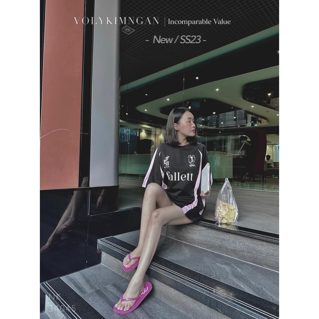 Áo scul.ptor fall.ett  viền hồng