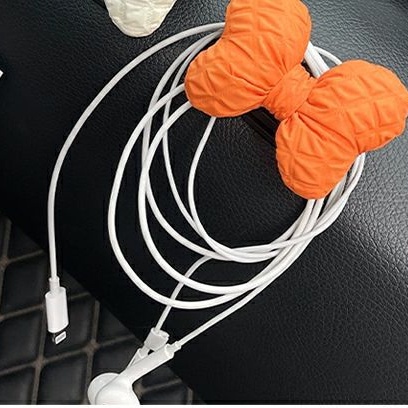 1 Móc Treo Chìa Khóa Xe Hơi / Túi Xách Tự Dính Họa Tiết Ruy Băng Đáng Yêu Thông Dụng