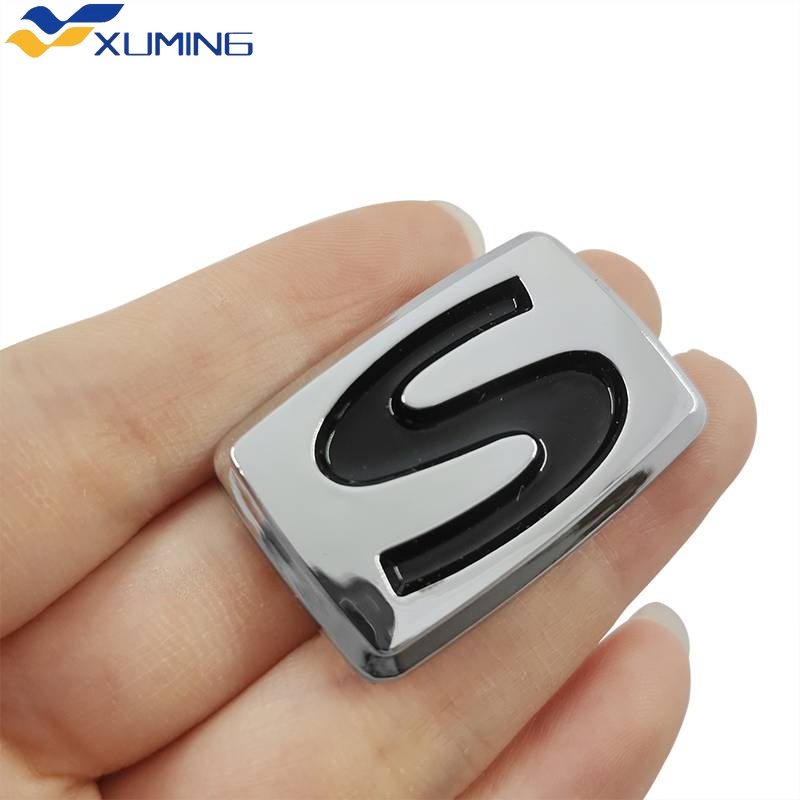 1 Miếng Dán logo abs 1.8 e g s Trang Trí Phía Sau Xe Hơi toyota innova e g s