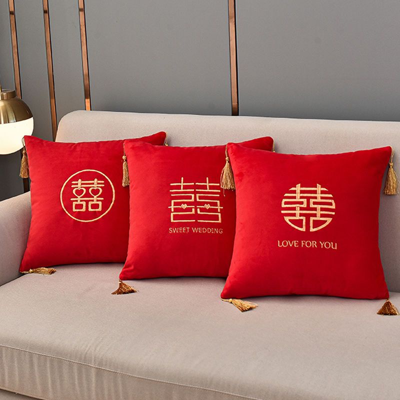 Cặp Gối Nhung Thêu Nhân Vật Hạnh Phúc Màu Đỏ Thoải Mái Dùng Trang Trí Ghế sofa Phòng Khách / Tiệc Cưới