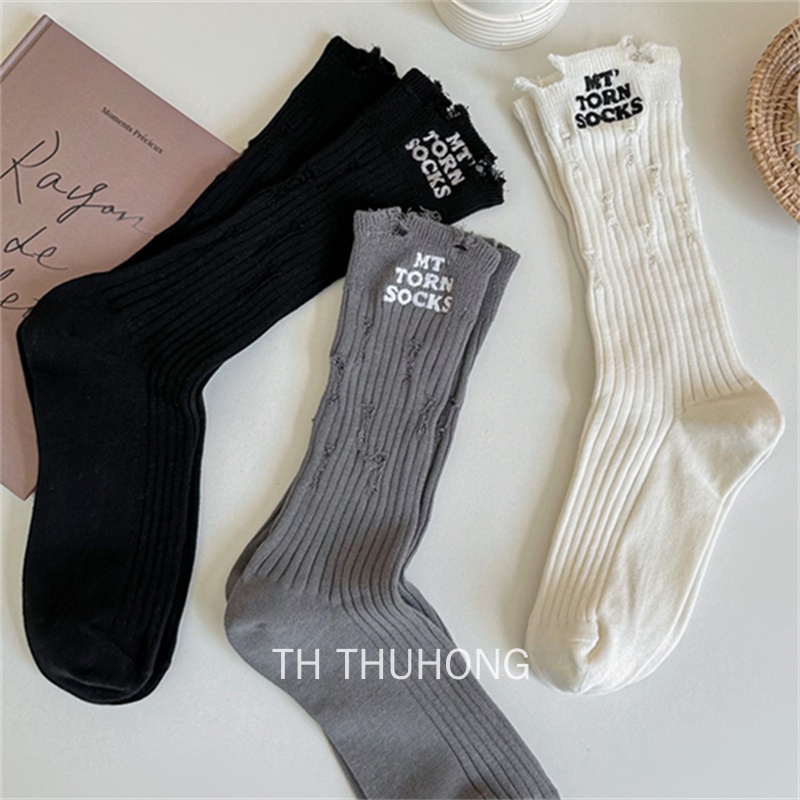 Đôi Vớ cotton Màu Trắng Thêu Chữ Phong Cách Đường Phố Hàn Quốc