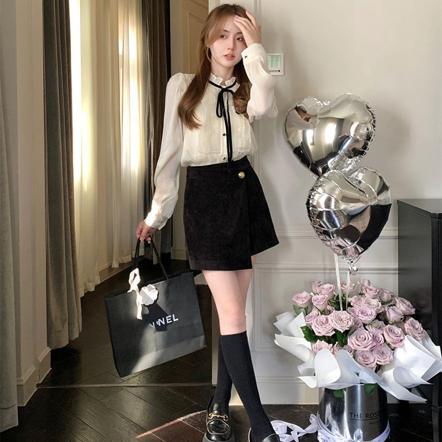 Áo Sơ Mi Tay Dài Phối Ren Phong Cách Pháp Thanh Lịch Cho Nữ