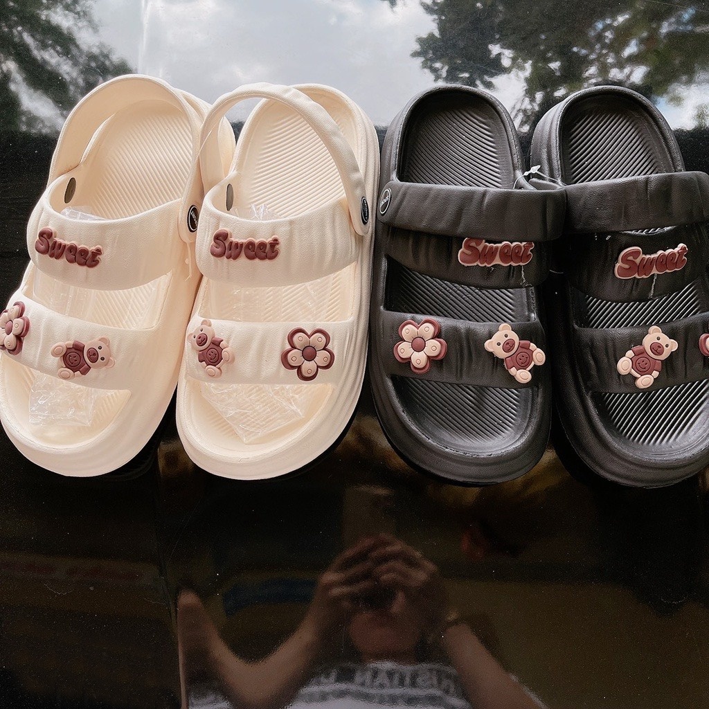 Dép Sandal Nữ, Dép Nữ Đế Cao Dán Sticker Hình Gấu SWEET Siêu Đẹp
