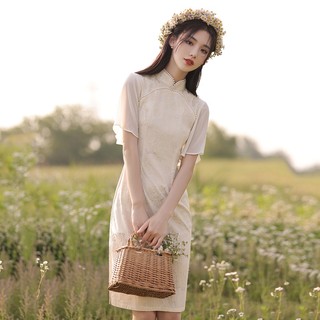 Đầm Sườn Xám Cách Tân Vải Voan Phối Ren Đính Ngọc Trai Phong Cách Trung Hoa Cổ Điển Thời Trang Mới Cho Nữ