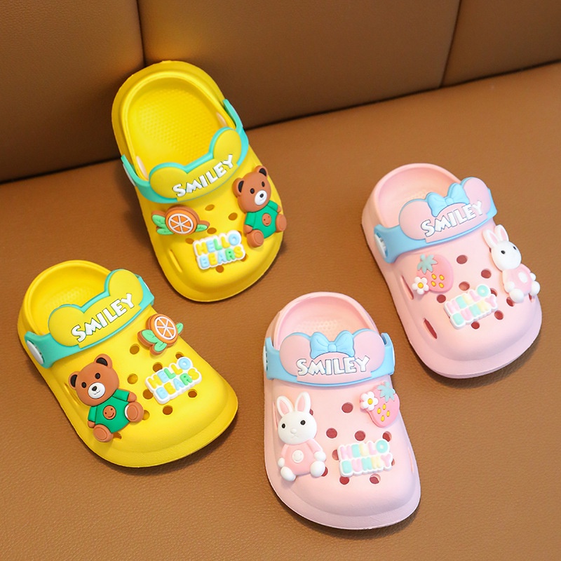 Giày sandal Không Trơn Thoải Mái In Họa Tiết Hoạt Hình Dễ Thương Phù Hợp Với Bé Trai / Bé Gái