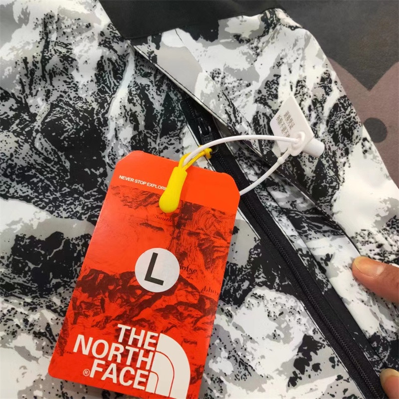 Áo Khoác Thể Thao Nhẹ Thoáng Khí Có Mũ Trùm Chống Thấm Nước the north face Cho Nam
