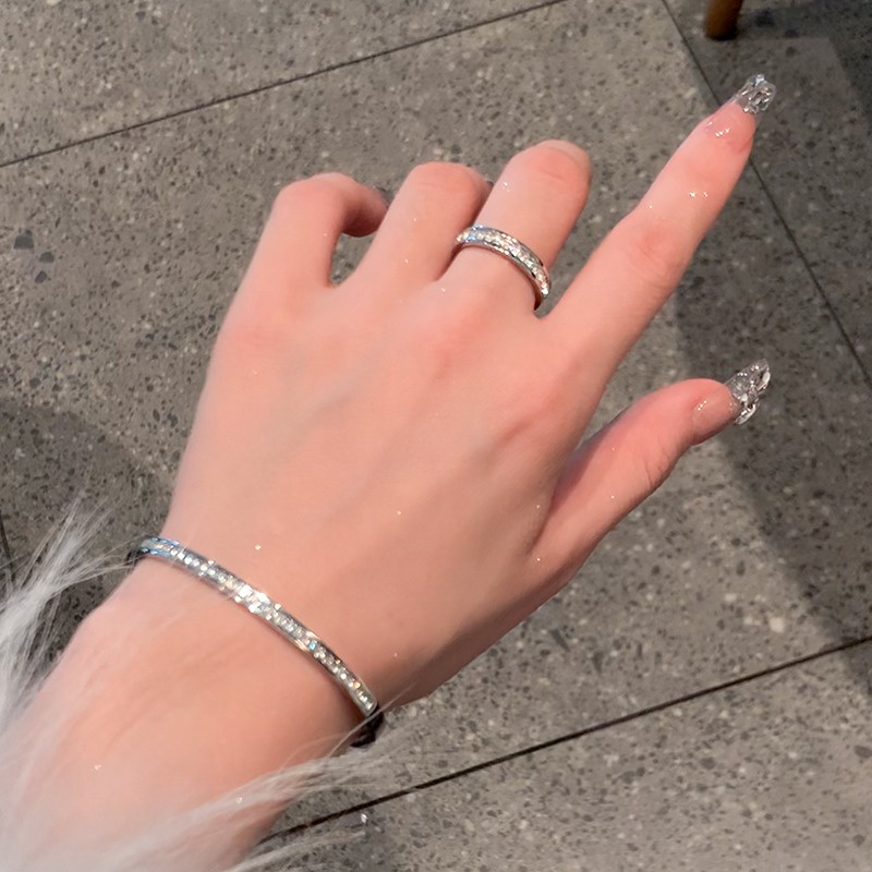 Vòng Đeo Tay Bằng Thép Titan Cao Cấp Đính Kim Cương Toàn Diện Đơn Giản Dành Cho Nữ